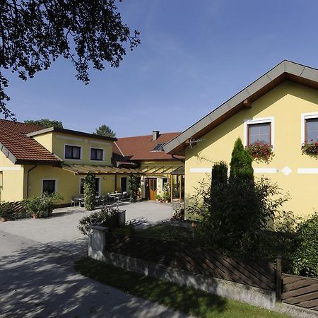 Privatzimmer Und Ferienwohnungen Leeb Persenbeug Ngoại thất bức ảnh