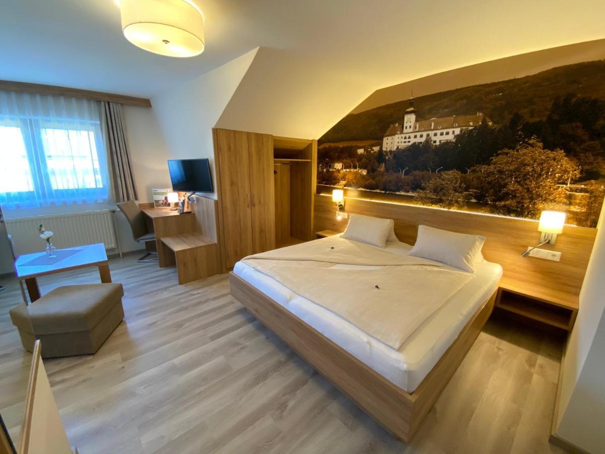 Privatzimmer Und Ferienwohnungen Leeb Persenbeug Ngoại thất bức ảnh