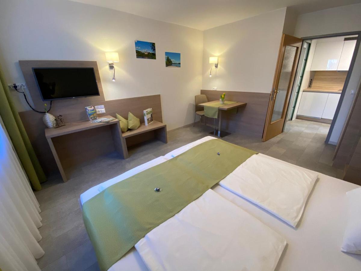 Privatzimmer Und Ferienwohnungen Leeb Persenbeug Ngoại thất bức ảnh