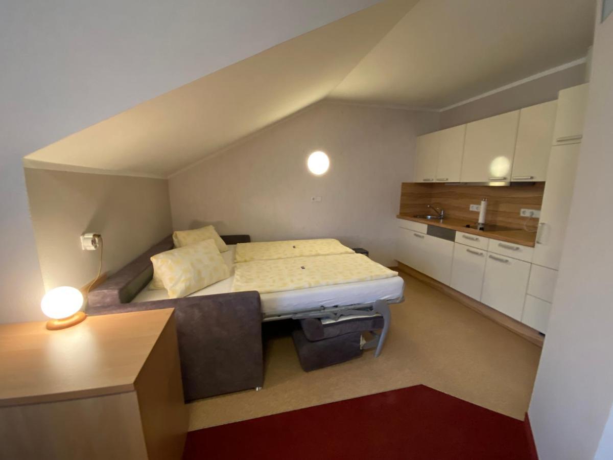 Privatzimmer Und Ferienwohnungen Leeb Persenbeug Ngoại thất bức ảnh