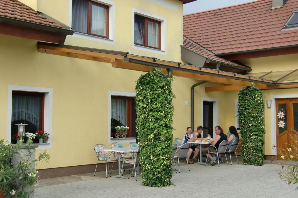 Privatzimmer Und Ferienwohnungen Leeb Persenbeug Ngoại thất bức ảnh