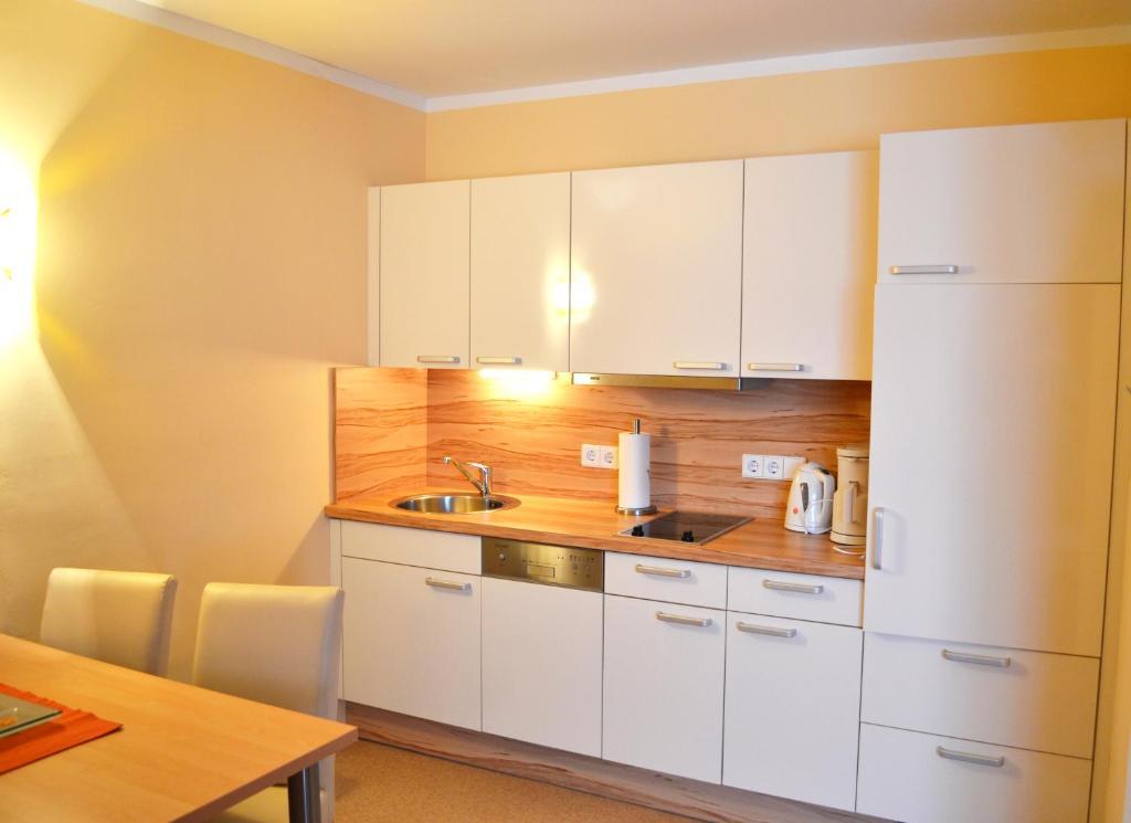 Privatzimmer Und Ferienwohnungen Leeb Persenbeug Phòng bức ảnh