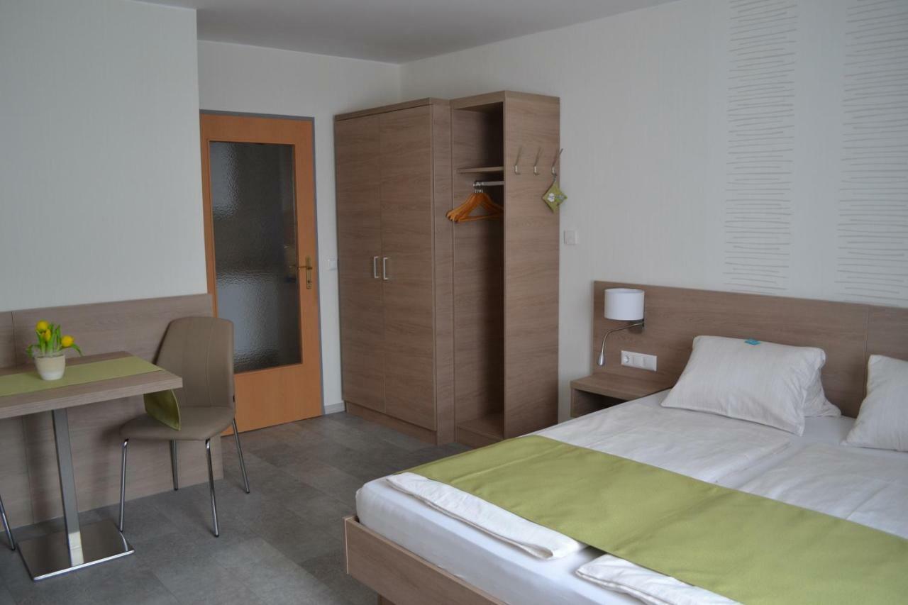 Privatzimmer Und Ferienwohnungen Leeb Persenbeug Ngoại thất bức ảnh