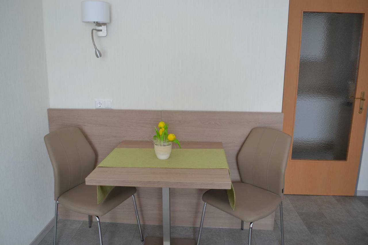 Privatzimmer Und Ferienwohnungen Leeb Persenbeug Ngoại thất bức ảnh